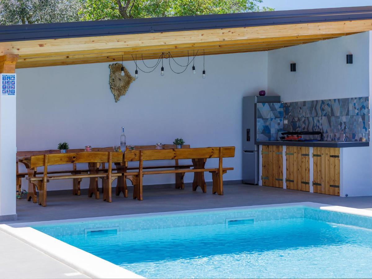Holiday Home House Eric&Paolo By Interhome Pula Luaran gambar